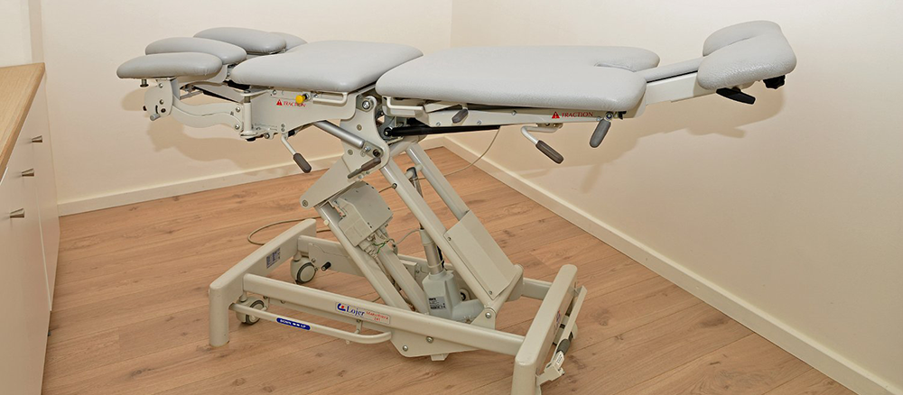 manual therapy equipment 1000x438